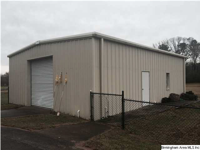 7040 Dickey Springs Road Bessemer, AL 35022 - Photo 3 of 31