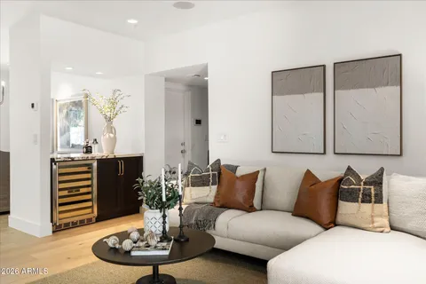 $1,075,000 | 241 East Forest Hills Drive, Phoenix, AZ 85022