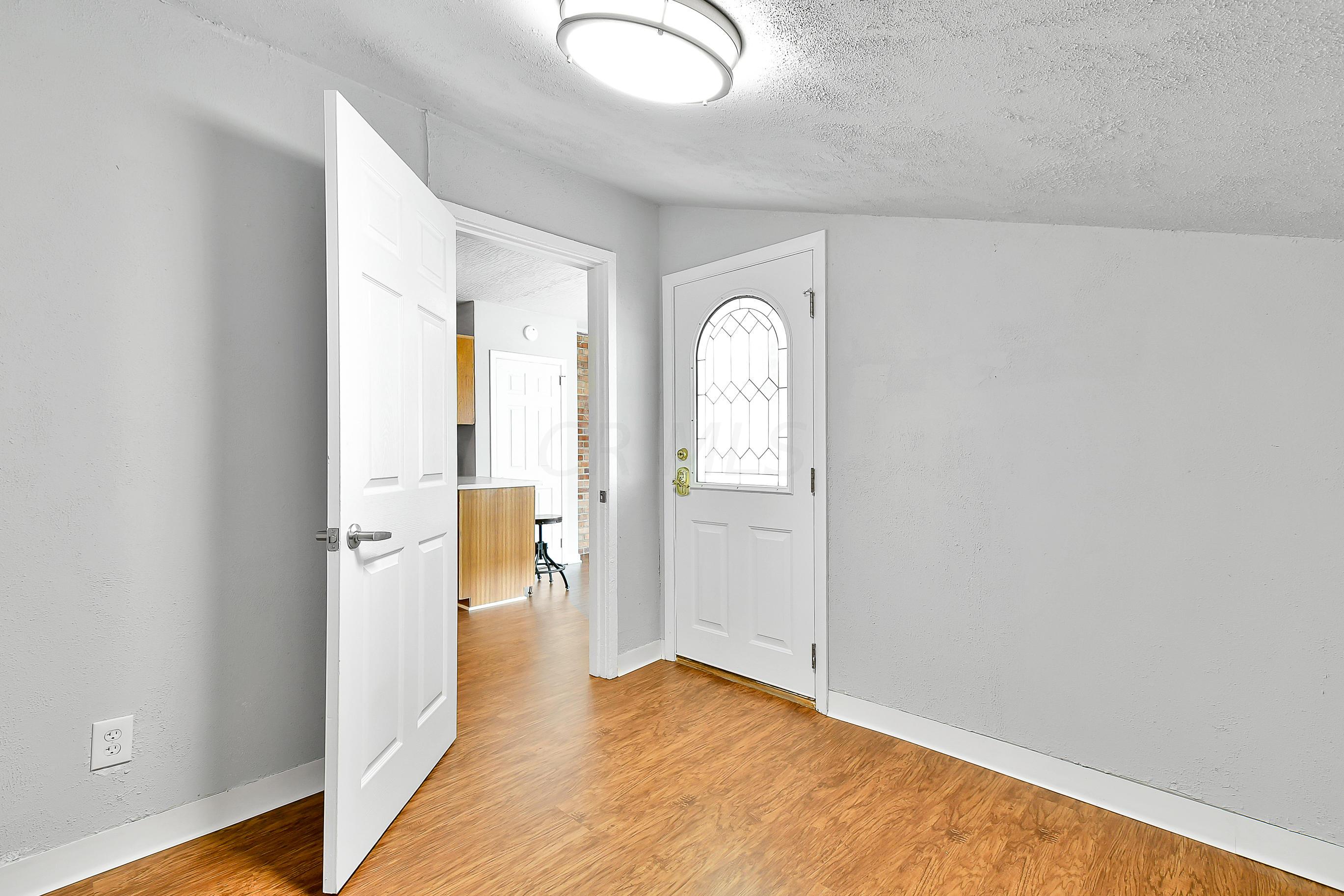 280 Danhurst Road Columbus, OH 43228 - Photo 19 of 35 Gallery Image 19