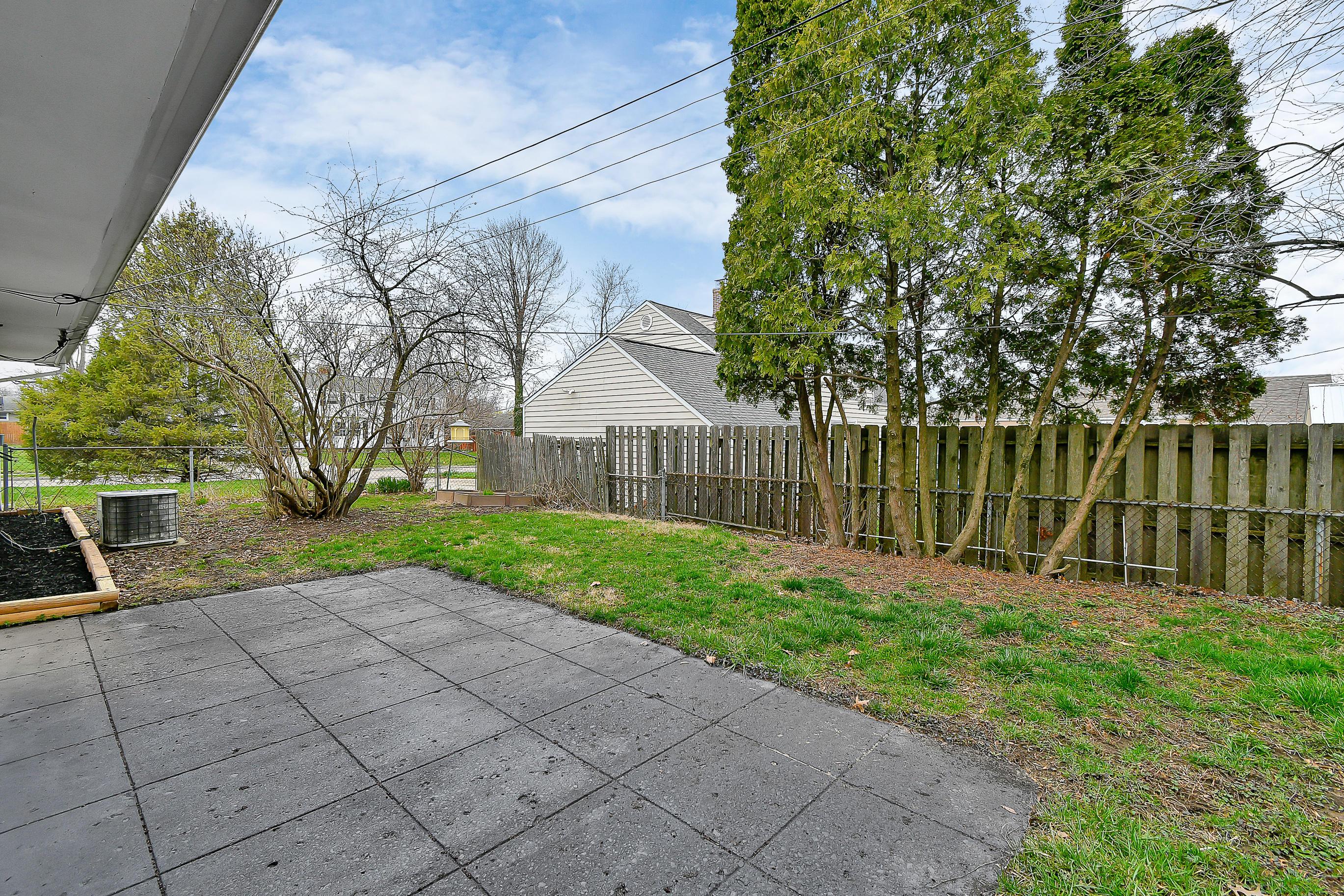 280 Danhurst Road Columbus, OH 43228 - Photo 34 of 35 Gallery Image 34