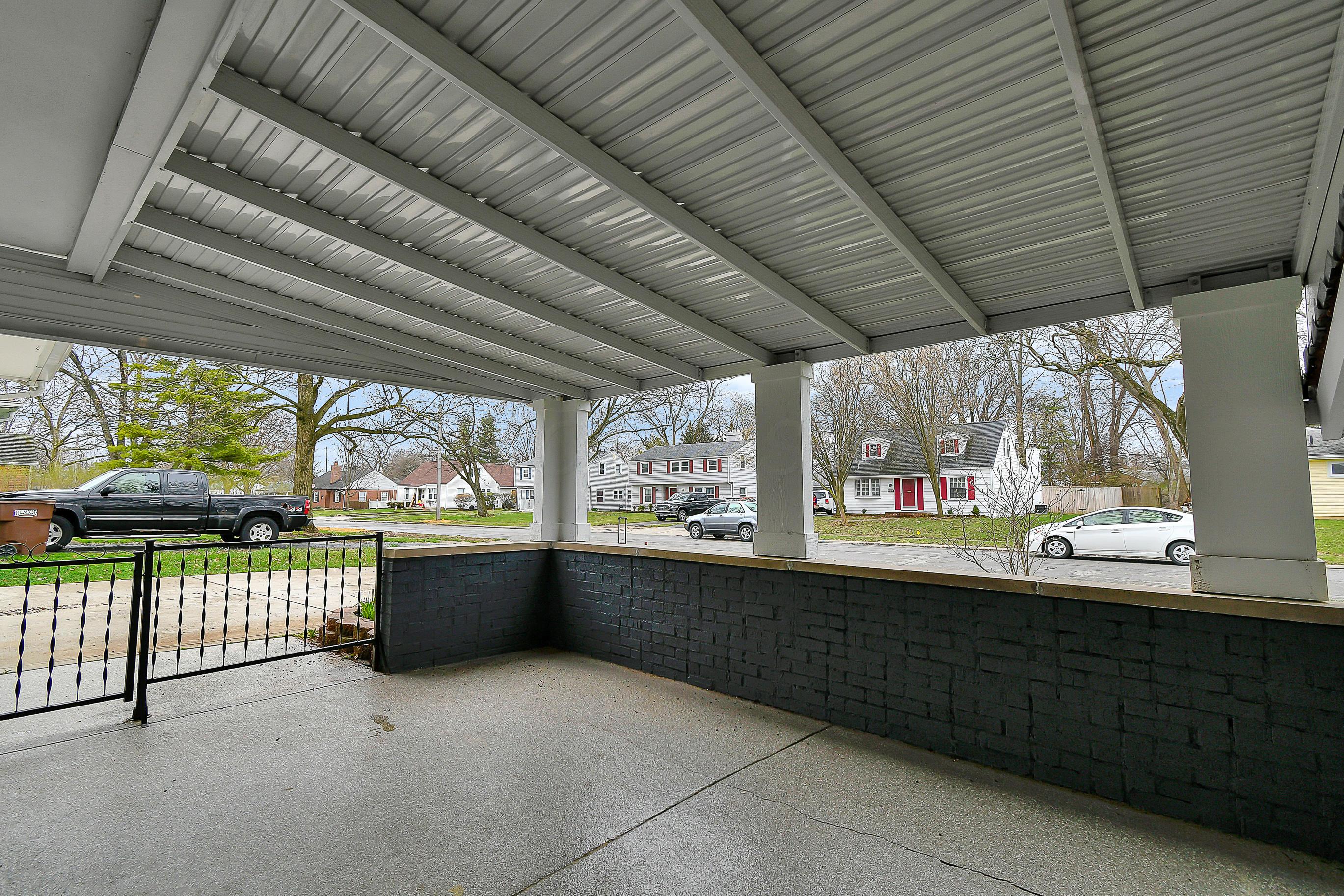 280 Danhurst Road Columbus, OH 43228 - Photo 6 of 35 Gallery Image 6