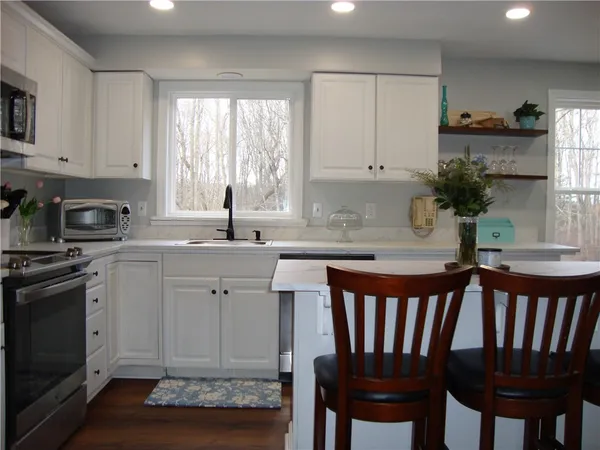 $749,900 | 54 Kimberly Drive, West Greenwich, RI 02817