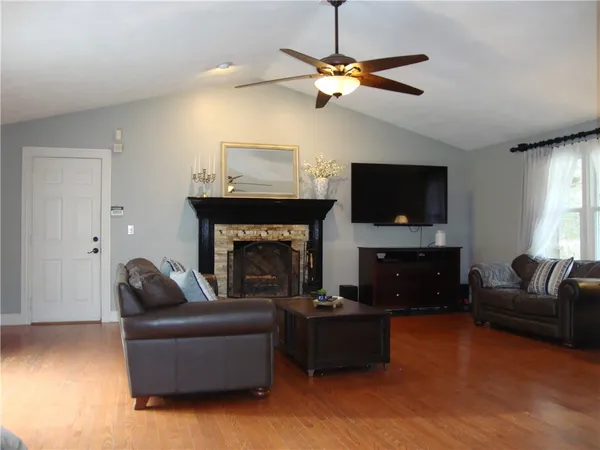 $749,900 | 54 Kimberly Drive, West Greenwich, RI 02817