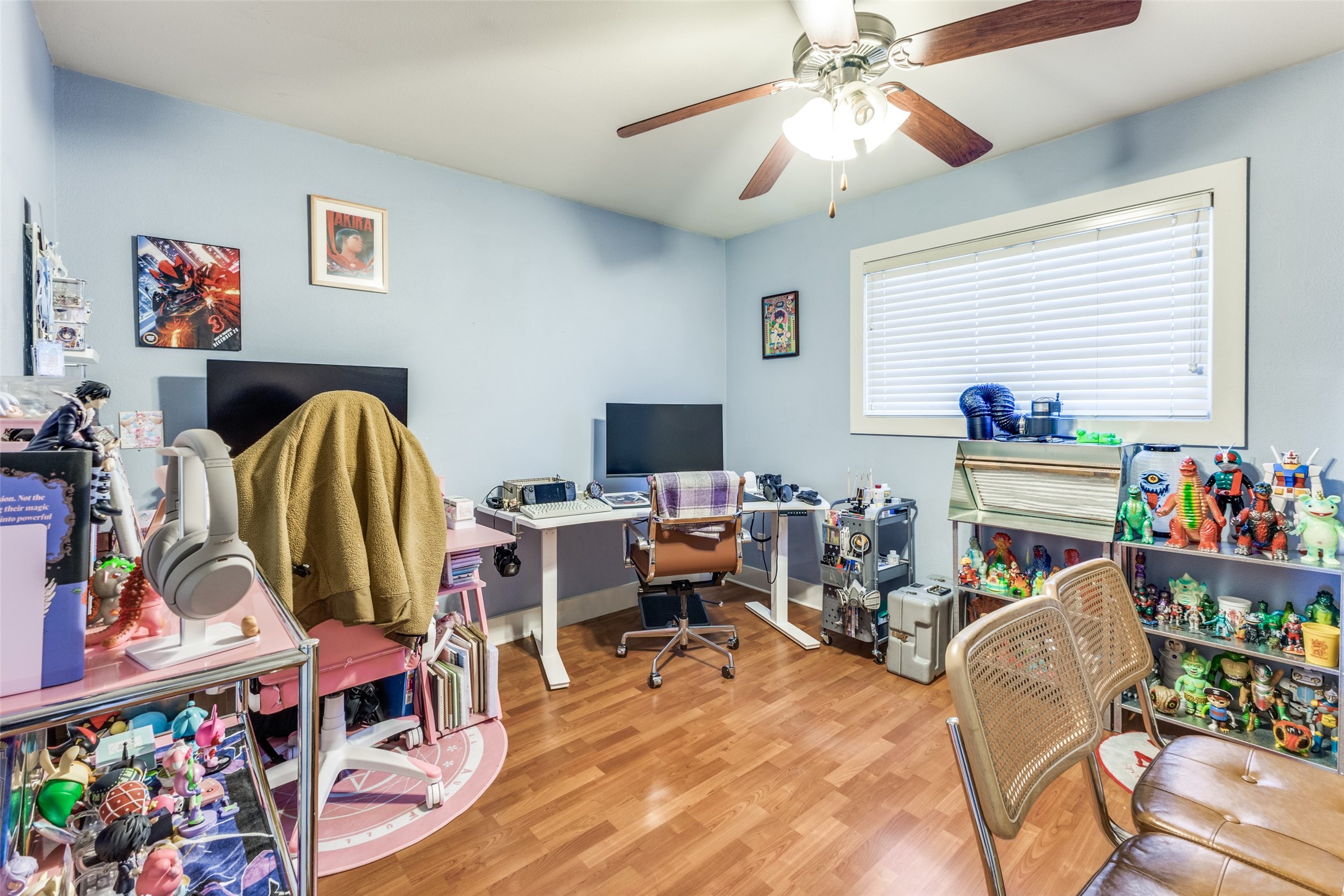 3815 Guadalupe Street, Unit 305 Austin, TX 78751 - Photo 14 of 27 a view of a workspace with furniture
