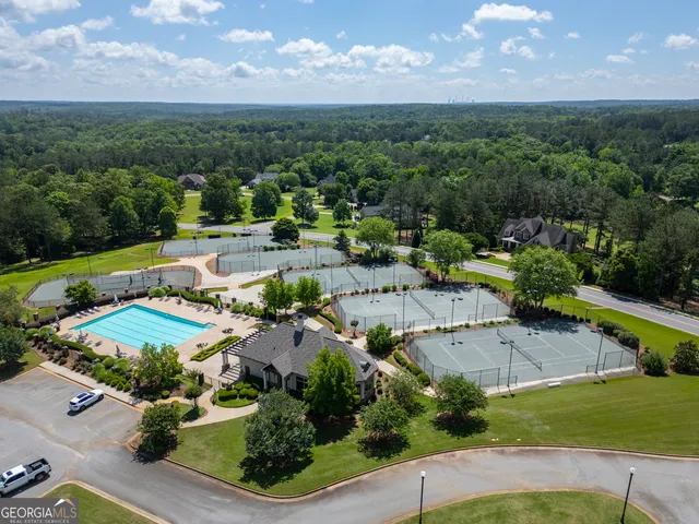 $795,000 | 607 Forest Pointe Drive, Forsyth, GA 31029