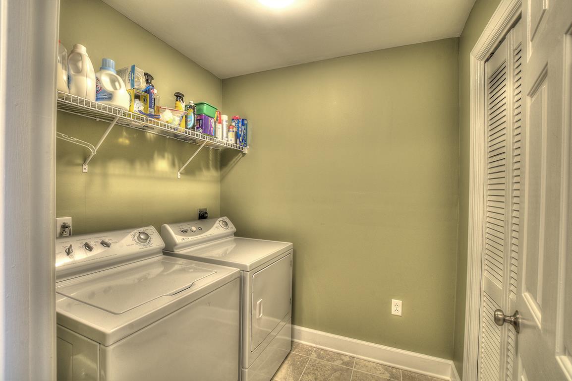 7100 Dale Ridge Road, Unit J3 Lancaster, TN 38569 - Photo 15 of 21 a utility room with dryer and washer