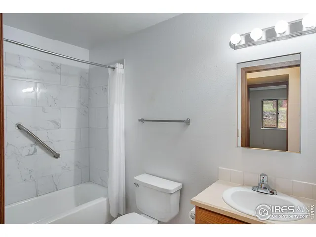 $285,000 | 1155 South St Vrain Avenue, Unit 3, Estes Park, CO 80517