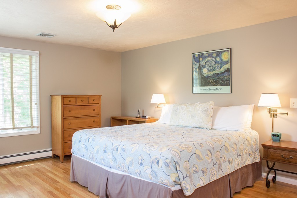 17 Robin Road Norfolk, MA 02056 - Photo 17 of 30 Gallery Image 17
