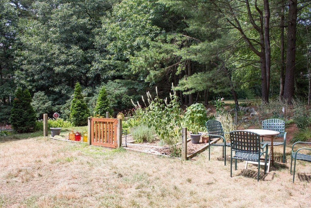 17 Robin Road Norfolk, MA 02056 - Photo 27 of 30 Gallery Image 27