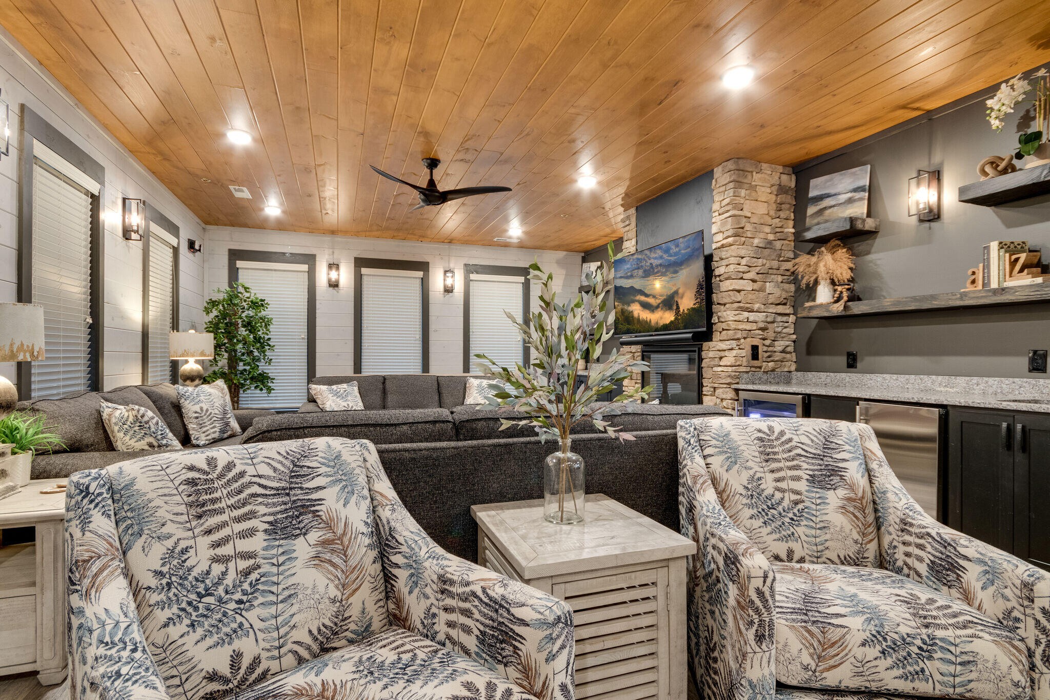 611 Rambling Crk Way Sevierville, TN 37862 - Photo 11 of 59 Gallery Image 11