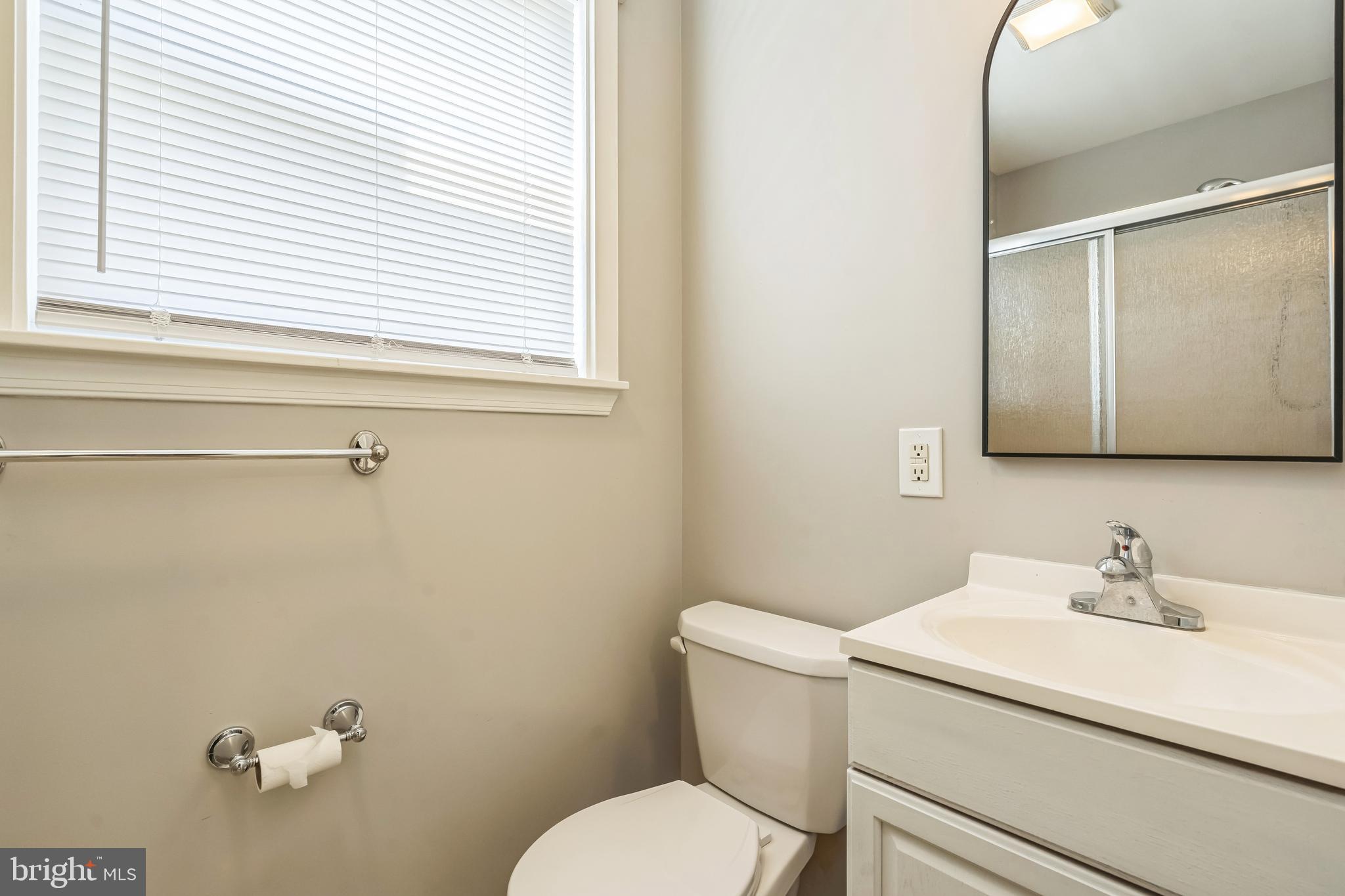 124 Pershing Road Brooklawn, NJ 08030 - Photo 8 of 43 Gallery Image 8