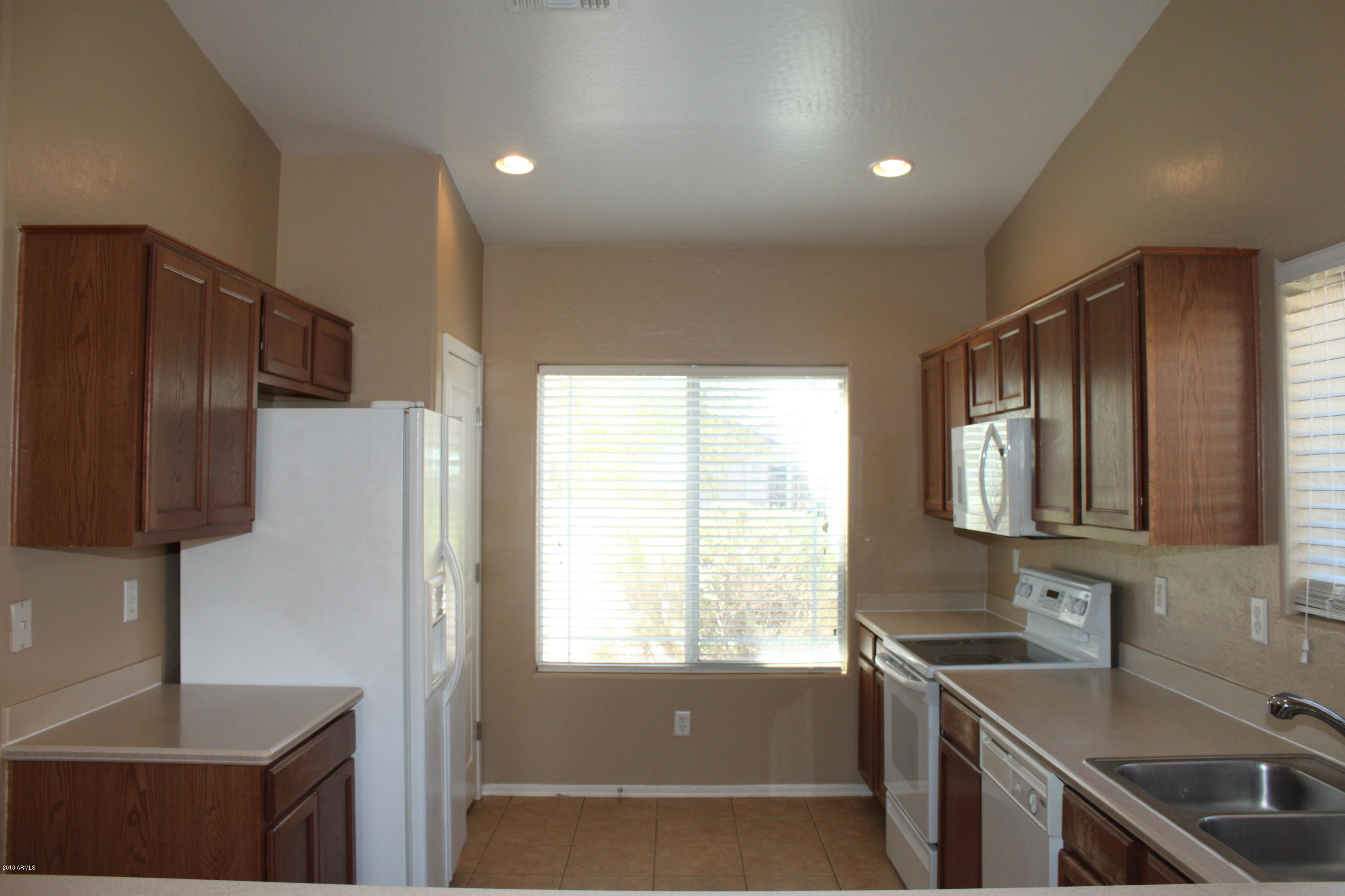 9126 West Payson Road Tolleson, AZ 85353 - Photo 6 of 31 Kitchen
