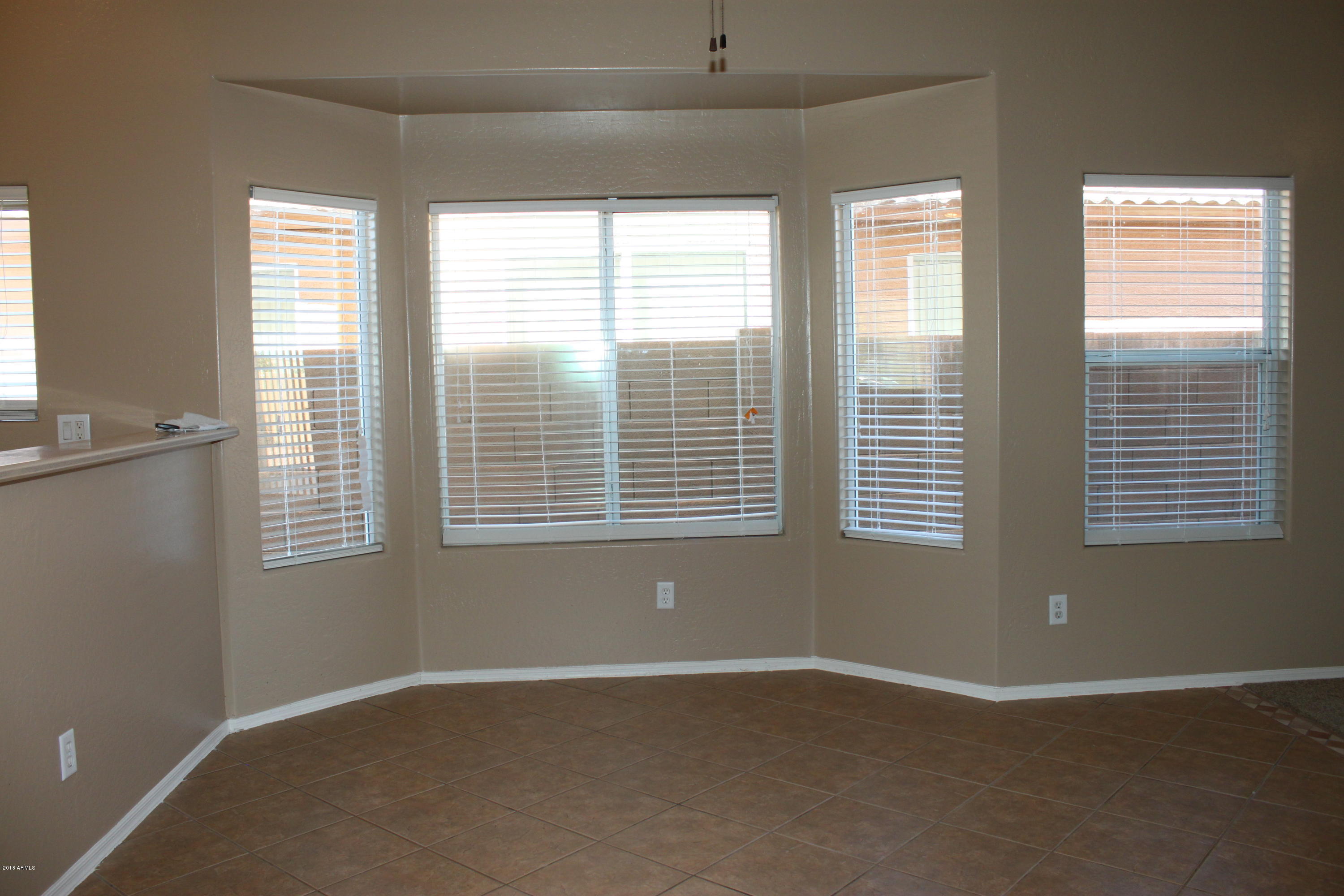 9126 West Payson Road Tolleson, AZ 85353 - Photo 7 of 31 Dining area