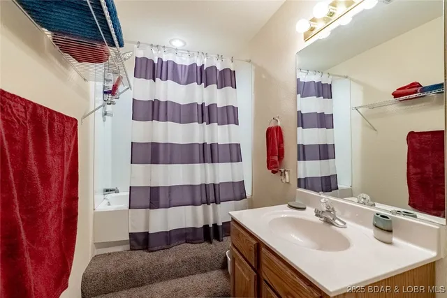 $339,500 | 73 Wilmore Road, Lake Ozark, MO 65049