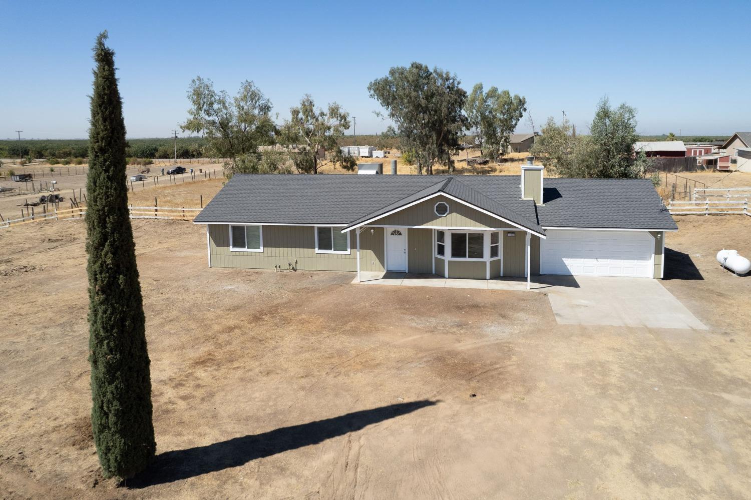 19930 Olympia Road Madera, CA 93638 - Photo 5 of 38 Gallery Image 5