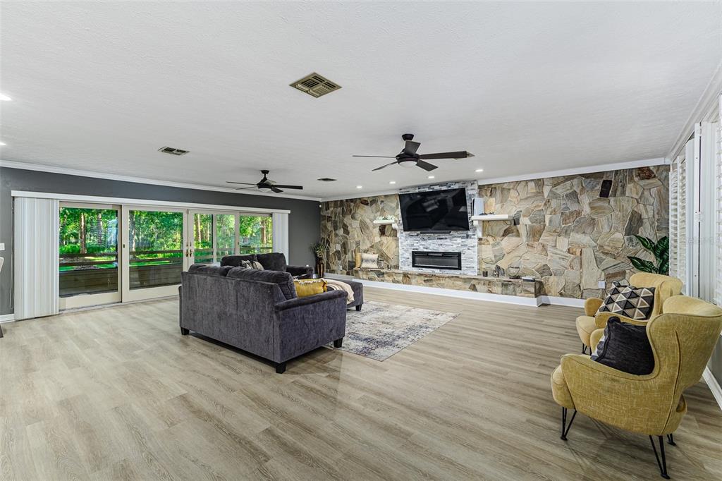 418 N Road Lakeland, FL 33809 - Photo 15 of 60