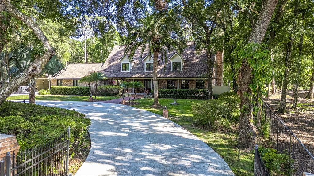 418 N Road Lakeland, FL 33809 - Photo 3 of 60