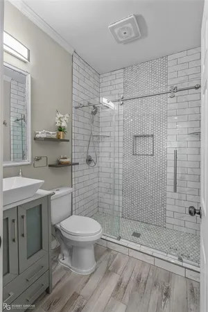 $234,900 | 1930 Cross Lake Boulevard, Shreveport, LA 71109