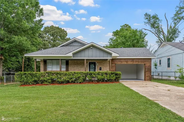 $234,900 | 1930 Cross Lake Boulevard, Shreveport, LA 71109