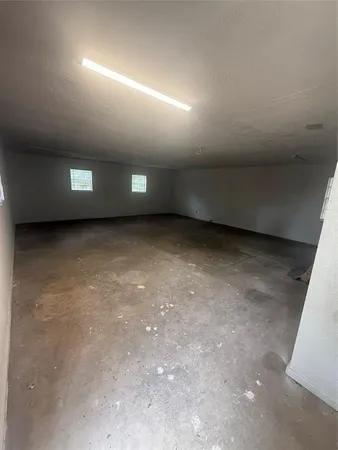 $234,900 | 1930 Cross Lake Boulevard, Shreveport, LA 71109