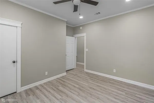 $234,900 | 1930 Cross Lake Boulevard, Shreveport, LA 71109