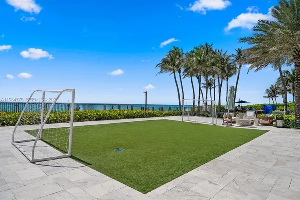 $19,500 | 16047 Collins Avenue, Unit 1604, Sunny Isles Beach, FL 33160