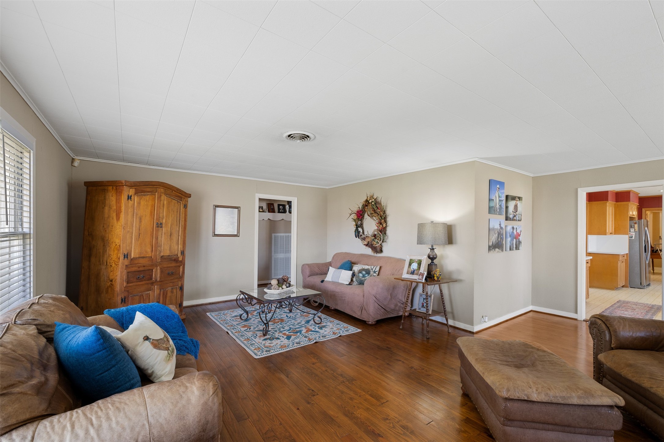 415 North Mechanic Street Weimar, TX 78962 - Photo 6 of 46