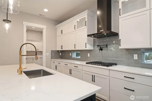 $1,039,900 | 7560 South 130th Place, Seattle, WA 98178