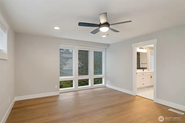 $1,039,900 | 7560 South 130th Place, Seattle, WA 98178