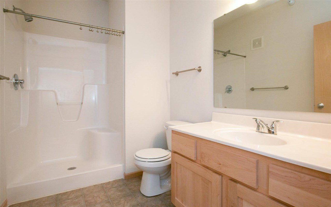 1092 Walnut Avenue, Unit 213D Riverside, IA 52327 - Photo 9 of 15 Gallery Image 9