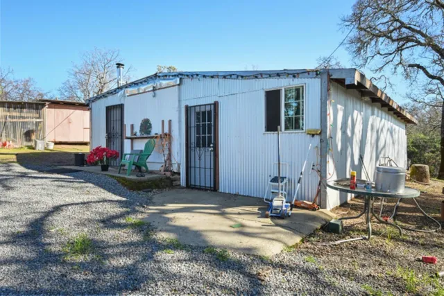 $1,750,000 | 32400 Pine Mountain Road, Cloverdale, CA 95425