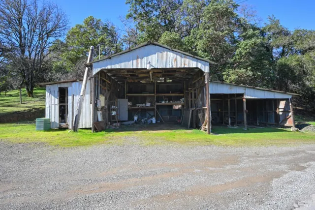 $1,750,000 | 32400 Pine Mountain Road, Cloverdale, CA 95425