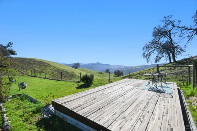 $1,750,000 | 32400 Pine Mountain Road, Cloverdale, CA 95425