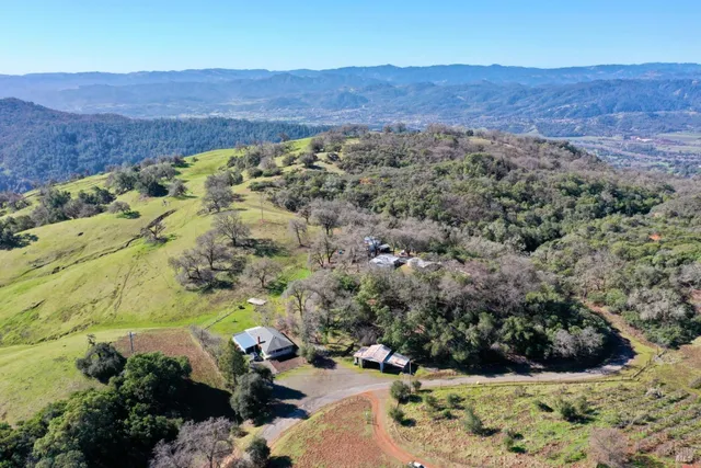 $1,750,000 | 32400 Pine Mountain Road, Cloverdale, CA 95425