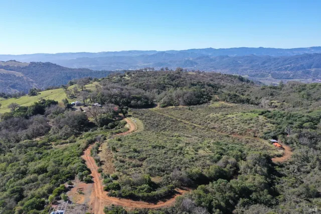 $1,750,000 | 32400 Pine Mountain Road, Cloverdale, CA 95425