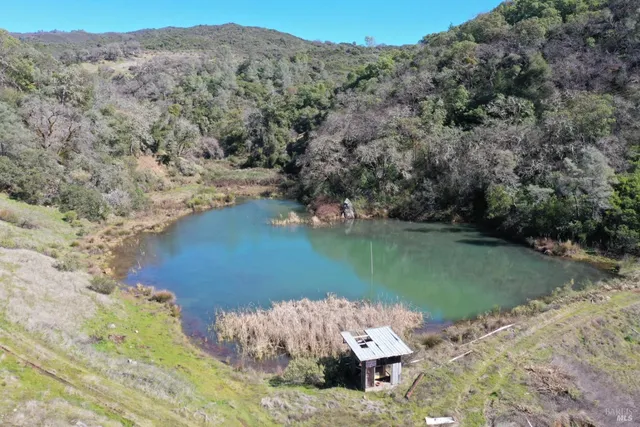 $1,750,000 | 32400 Pine Mountain Road, Cloverdale, CA 95425