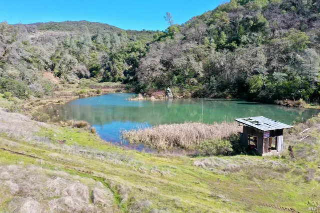 $1,750,000 | 32400 Pine Mountain Road, Cloverdale, CA 95425