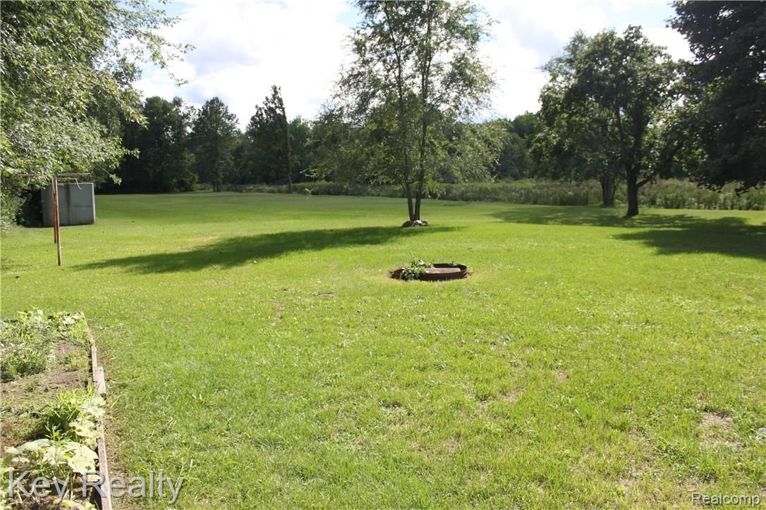 48771 Willis Road Belleville, MI 48111 - Photo 34 of 37 IMG_5019.JPG