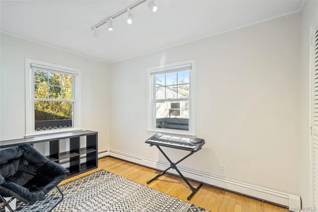 $848,000 | 23 Harvard Street, Roslyn Heights, NY 11577