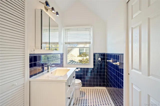 $848,000 | 23 Harvard Street, Roslyn Heights, NY 11577