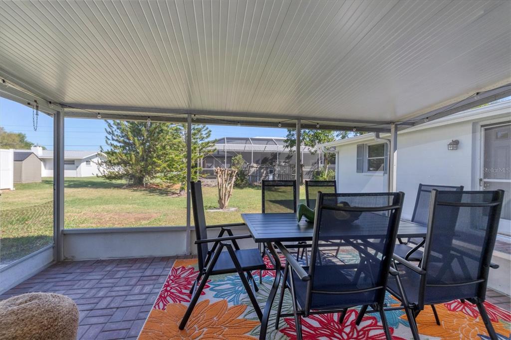 2323 Doud Street Sarasota, FL 34231 - Photo 27 of 34 a outdoor space with furniture