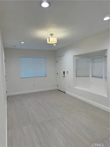 $1,500 | 8015 Sterling Drive, Huntington Beach, CA 92646