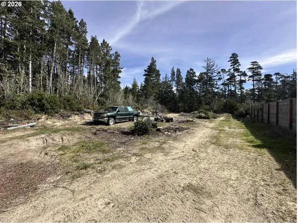 $337,500 | 88029 Highway 101, Florence, OR 97439