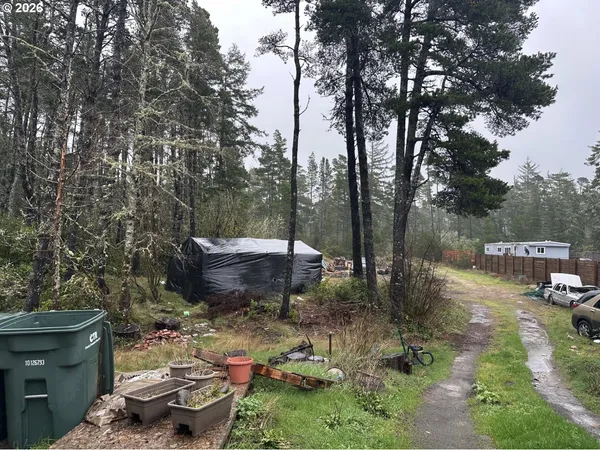 $337,500 | 88029 Highway 101, Florence, OR 97439