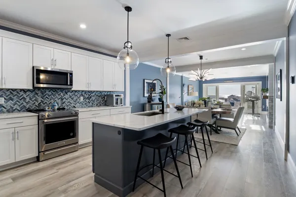 $1,150,000 | 535 Ocean Boulevard, Unit 403, Hampton, NH 03842