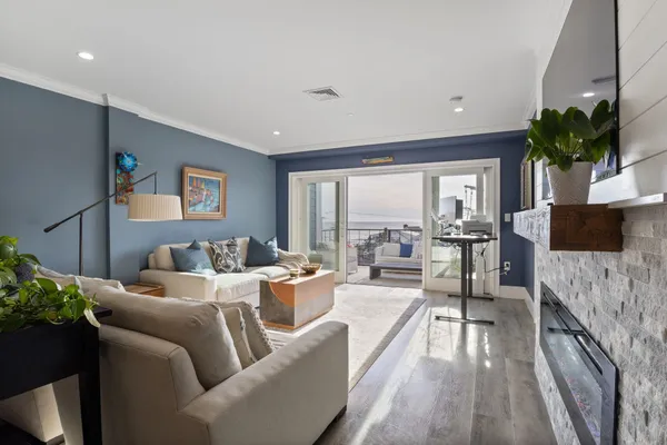 $1,150,000 | 535 Ocean Boulevard, Unit 403, Hampton, NH 03842
