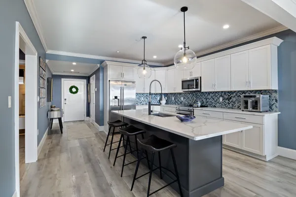$1,150,000 | 535 Ocean Boulevard, Unit 403, Hampton, NH 03842