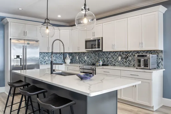 $1,150,000 | 535 Ocean Boulevard, Unit 403, Hampton, NH 03842