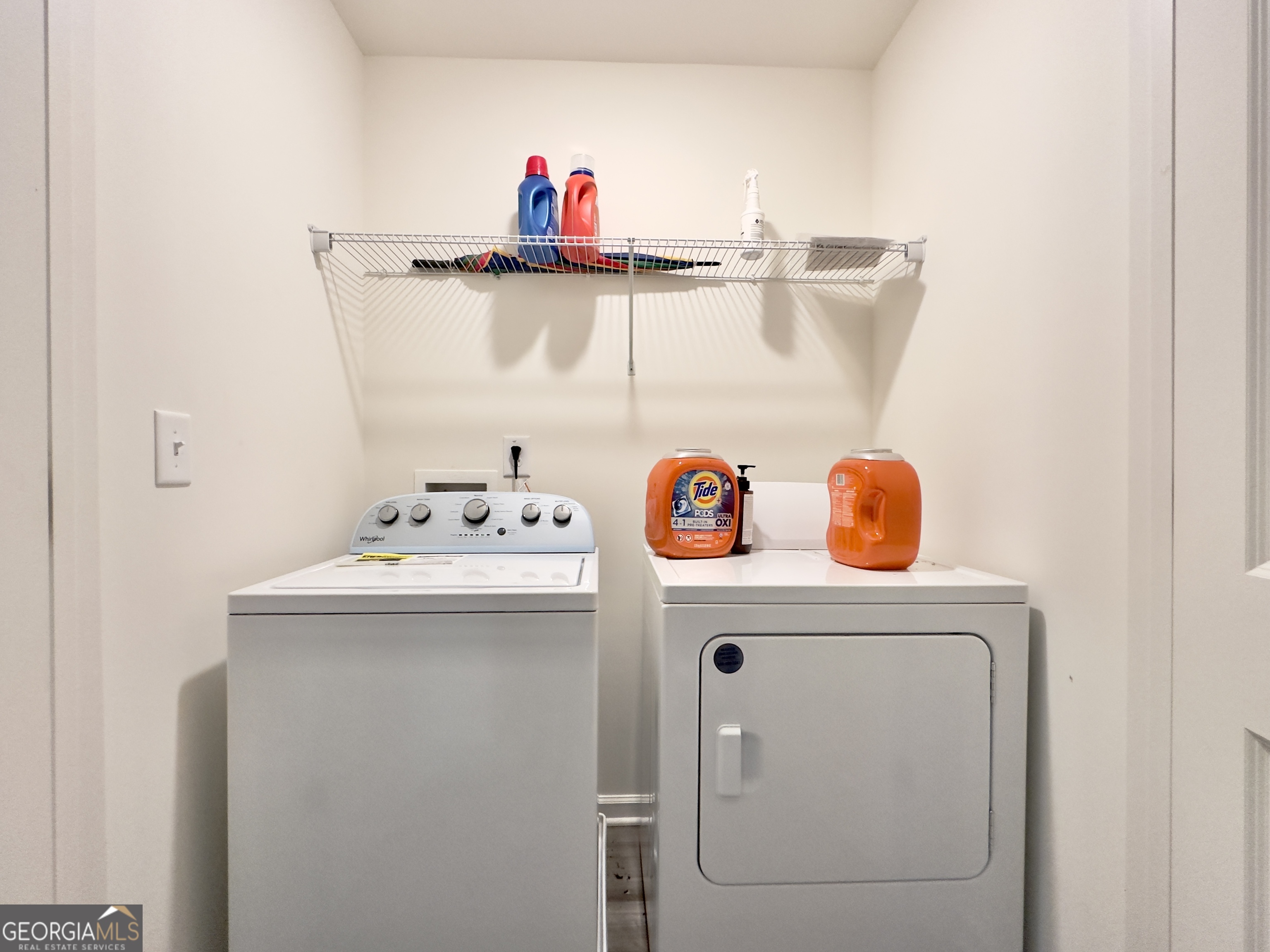 105 Ellicott Way Cartersville, GA 30120 - Photo 23 of 24 a utility room with dryer and washer