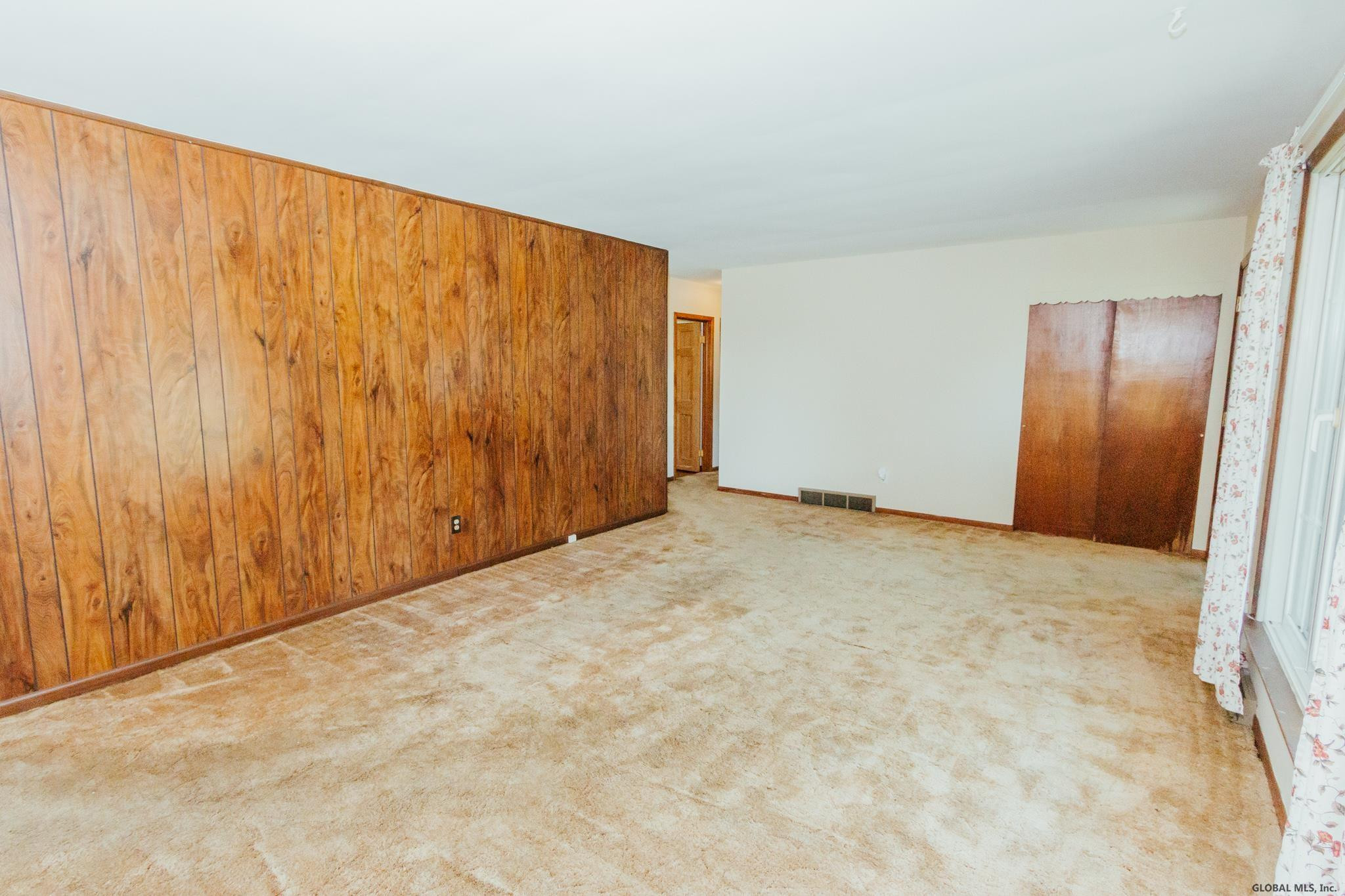 1007 Raymond Road Malta, NY 12020 - Photo 13 of 39 Photo 13